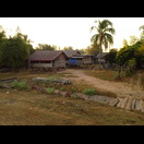 Typische Häuser neben dem AH16